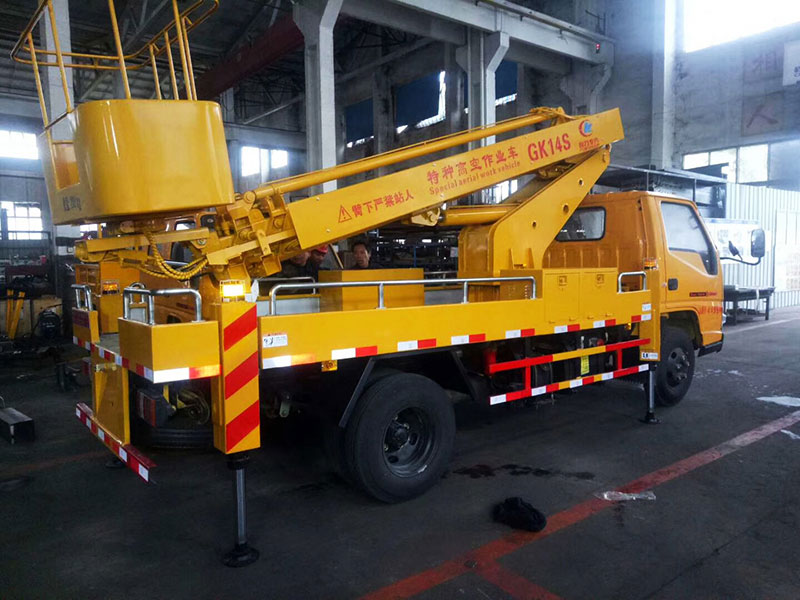 江鈴藍(lán)牌12-16米高空作業(yè)車
