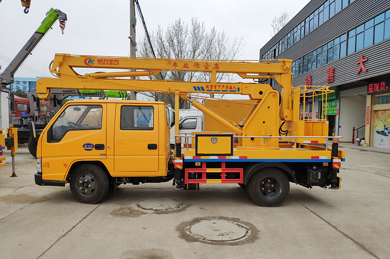 國(guó)六江鈴12米藍(lán)牌高空作業(yè)車