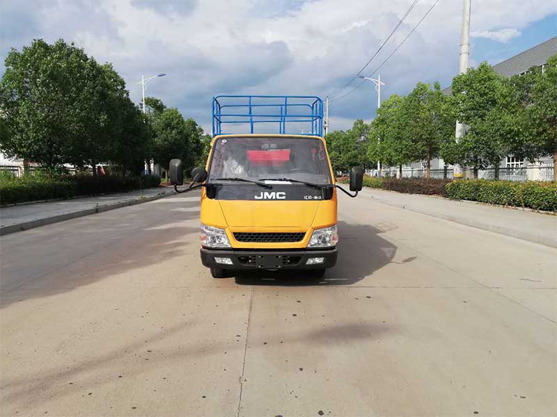 江鈴10米升降平臺式高空作業(yè)車