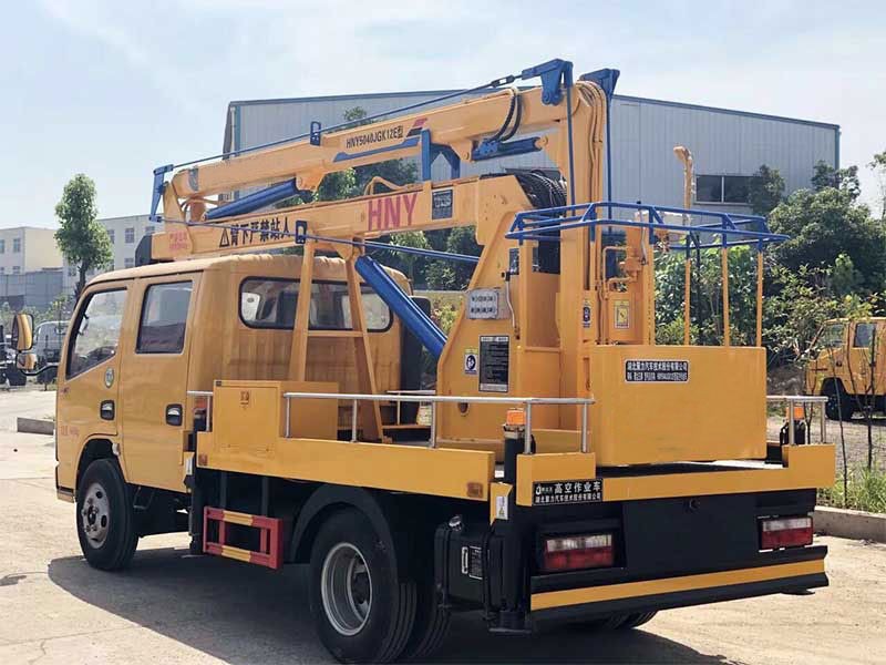 東風(fēng)雙排12米藍牌高空作業(yè)車