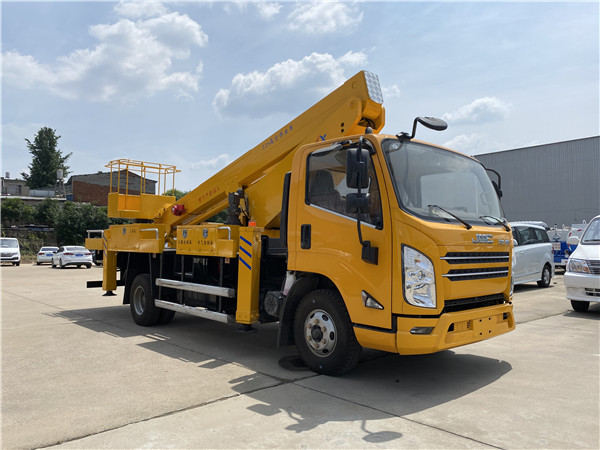 國(guó)六江鈴22米伸縮臂高空作業(yè)車(chē)發(fā)車(chē)