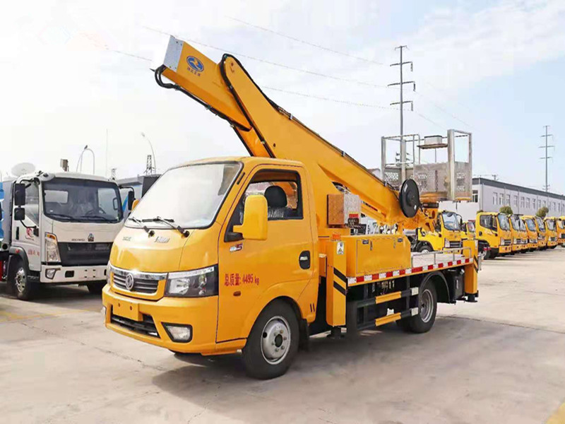 國(guó)六東風(fēng)途逸藍(lán)牌20米高空作業(yè)車