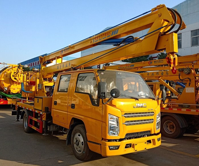 國六江鈴順達雙排座17.5米折臂式高空作業(yè)車