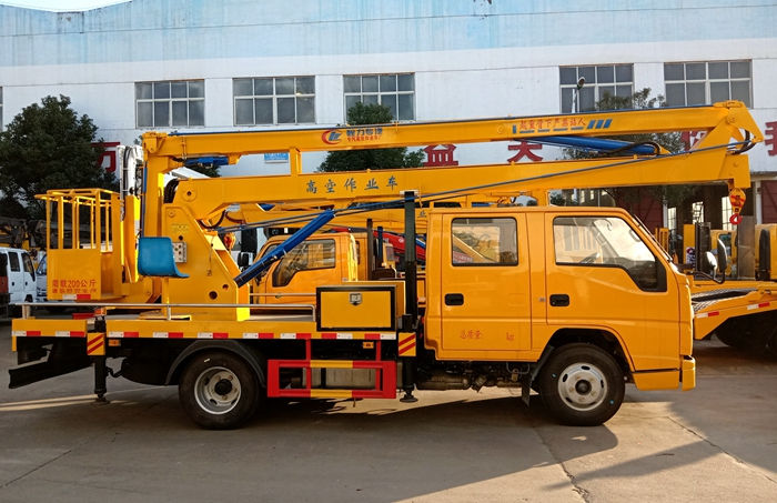 國(guó)六江鈴順達(dá)雙排座17.5米折臂式高空作業(yè)車
