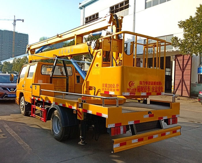 國(guó)六江鈴順達(dá)雙排座17.5米折臂式高空作業(yè)車