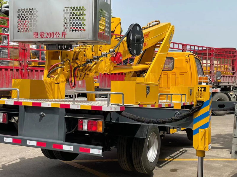 國六32米高空作業(yè)車