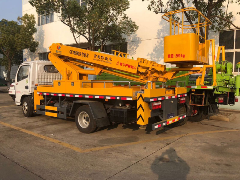 東風(fēng)大多利卡18米國(guó)六高空作業(yè)車