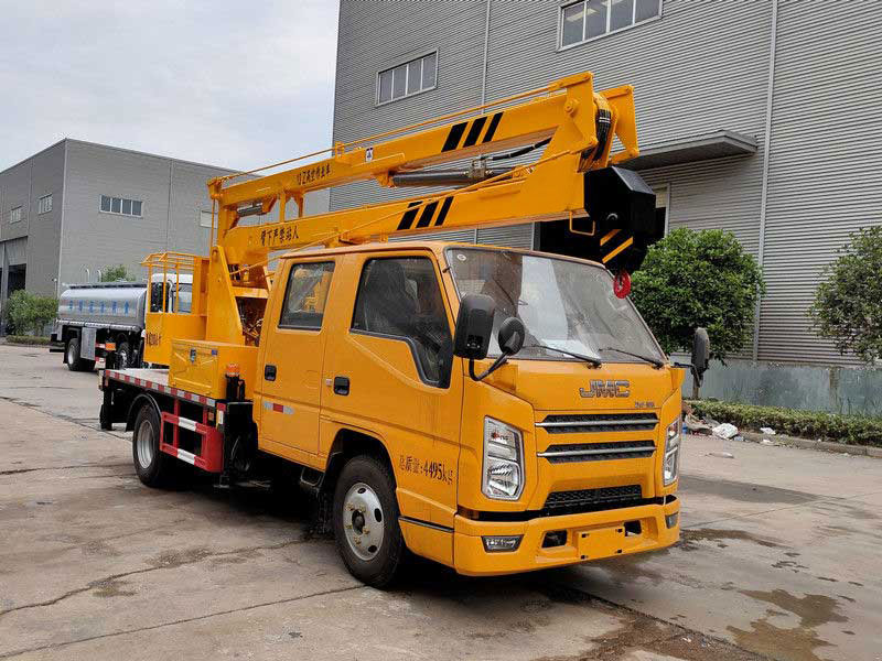 江鈴13米藍牌高空作業(yè)車