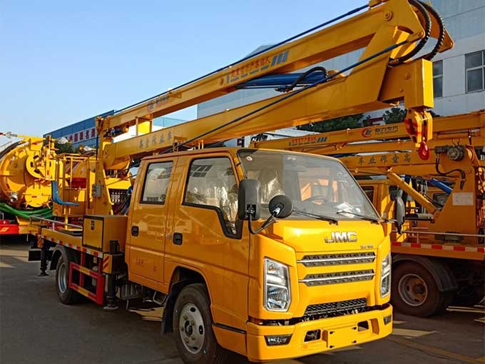 江鈴順達雙排座折臂式高空作業(yè)車