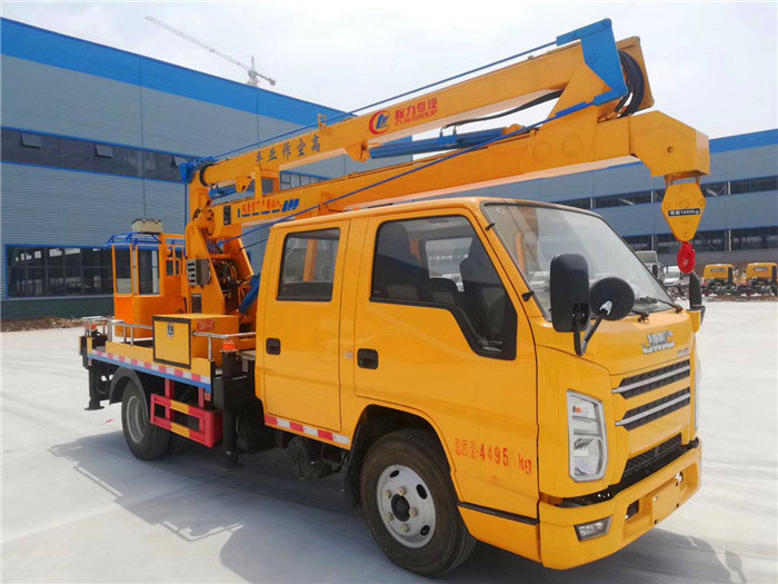 藍(lán)牌國六江鈴13米高空作業(yè)車