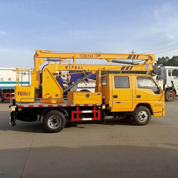 潤之星國六江鈴13米高空作業(yè)車