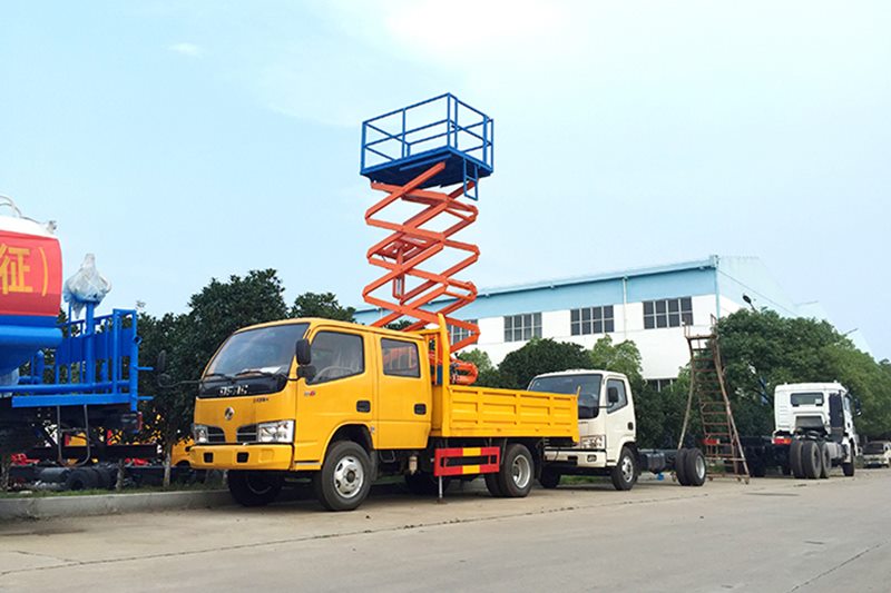 東風(fēng)8米-10米升降平臺(tái)式高空作業(yè)車