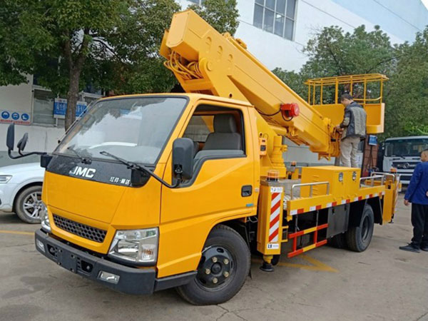 國六江鈴藍牌高空作業(yè)車配置介紹