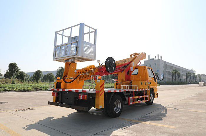 江鈴順達(dá)國六23米直臂式高空作業(yè)車