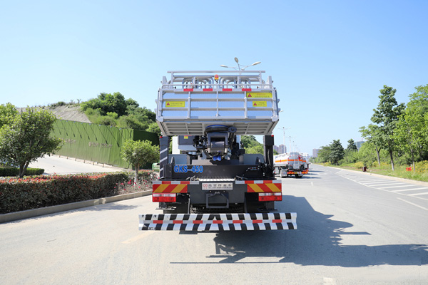 東風(fēng)D9國六45米高空作業(yè)車