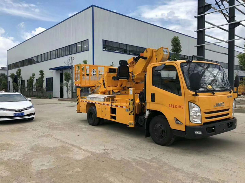 江鈴凱銳20米高空作業(yè)車