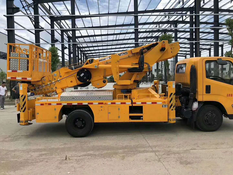 江鈴凱銳20米高空作業(yè)車