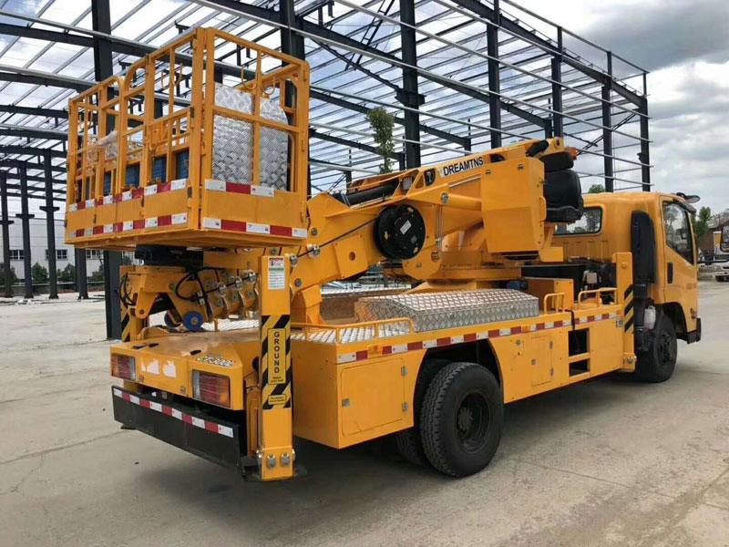 江鈴凱銳20米高空作業(yè)車