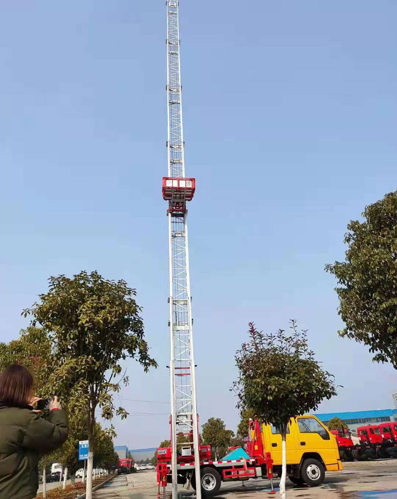 32米高空云梯車(chē)