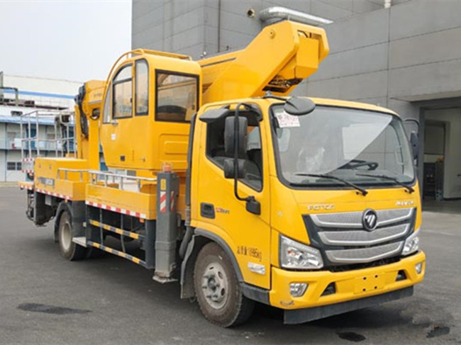國六福田歐馬可26米直臂高空作業(yè)車公告