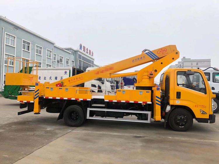 江鈴凱銳28米直臂高空作業(yè)車
