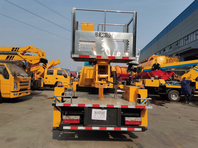 國(guó)六東風(fēng)途逸雙排16米直臂高空作業(yè)車(chē)