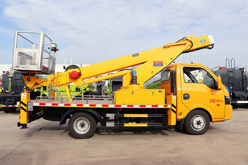 國六東風途逸16米藍牌單排伸縮臂高空作業(yè)車