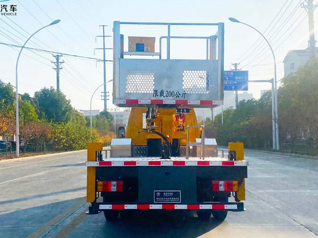 可伸縮23米高空作業(yè)車