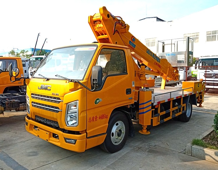 江鈴國六伸縮臂21米高空作業(yè)車