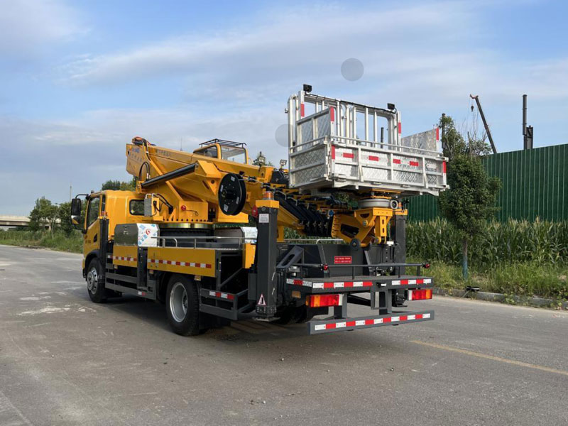 東風(fēng)40米高空作業(yè)車