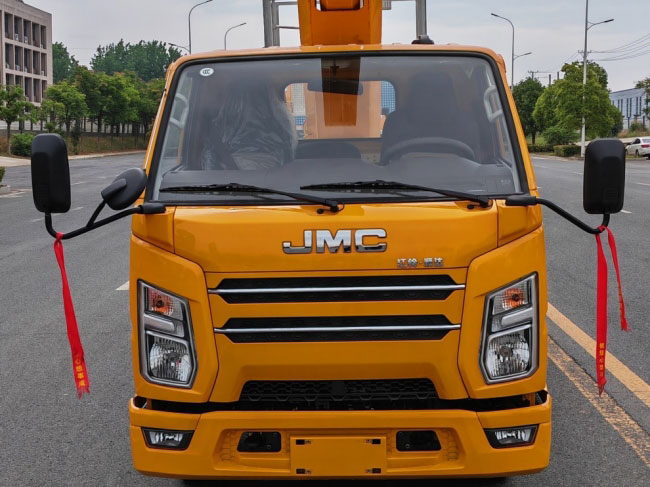 藍牌江鈴順達23米高空作業(yè)車送往浙江義烏交車