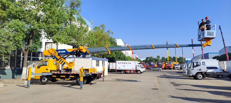 今年最火爆的高空作業(yè)車！