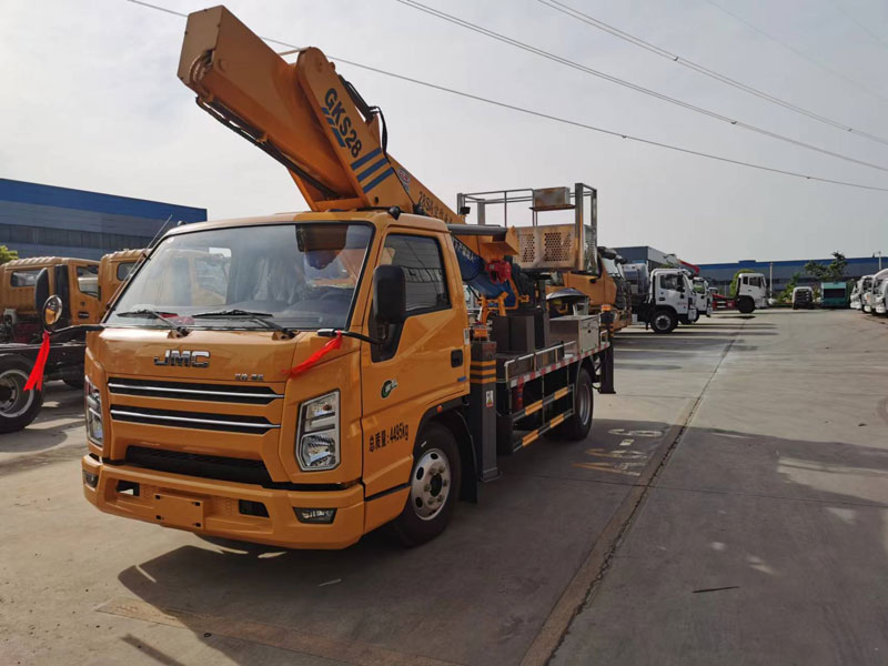 江鈴順達(dá)藍(lán)牌寬體27米直臂伸縮式高空車