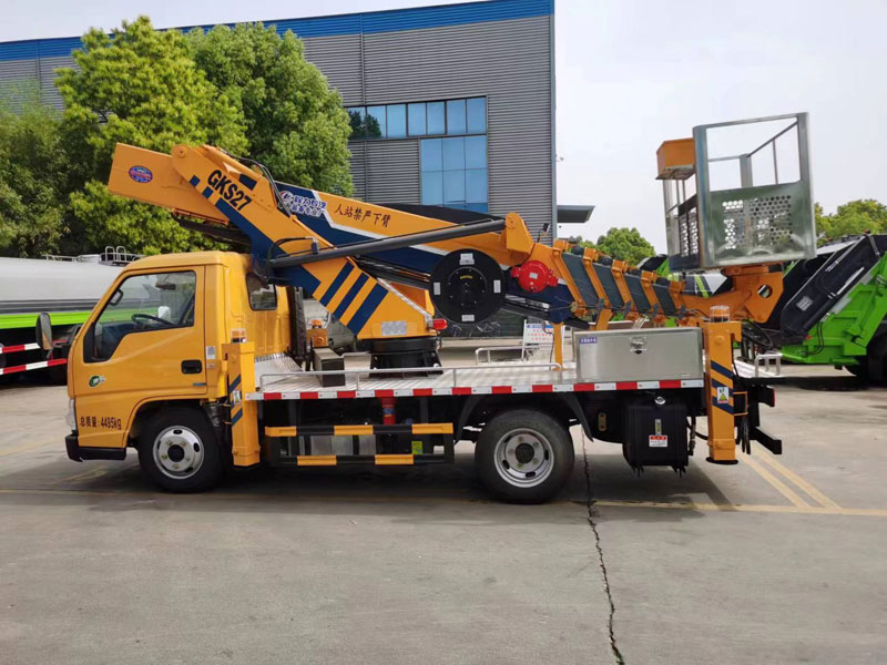 藍牌27米直臂伸縮式高空作業(yè)車-CL5042JGKA6DS
