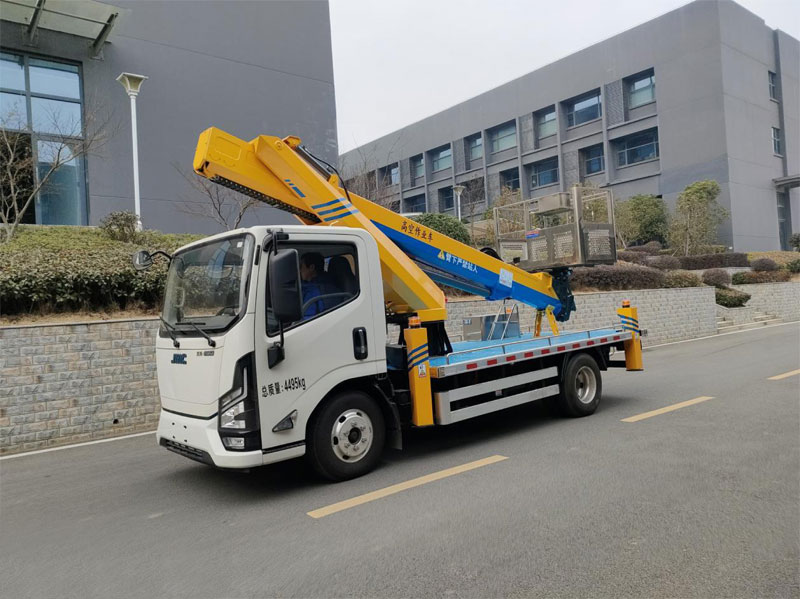 純電動(dòng)江鈴23米高空作業(yè)車
