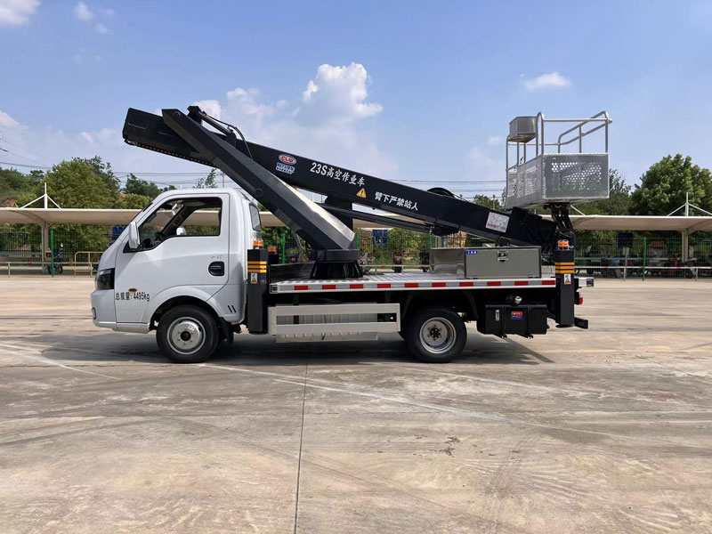 東風(fēng)高端智能型23米藍牌純電動高空作業(yè)車
