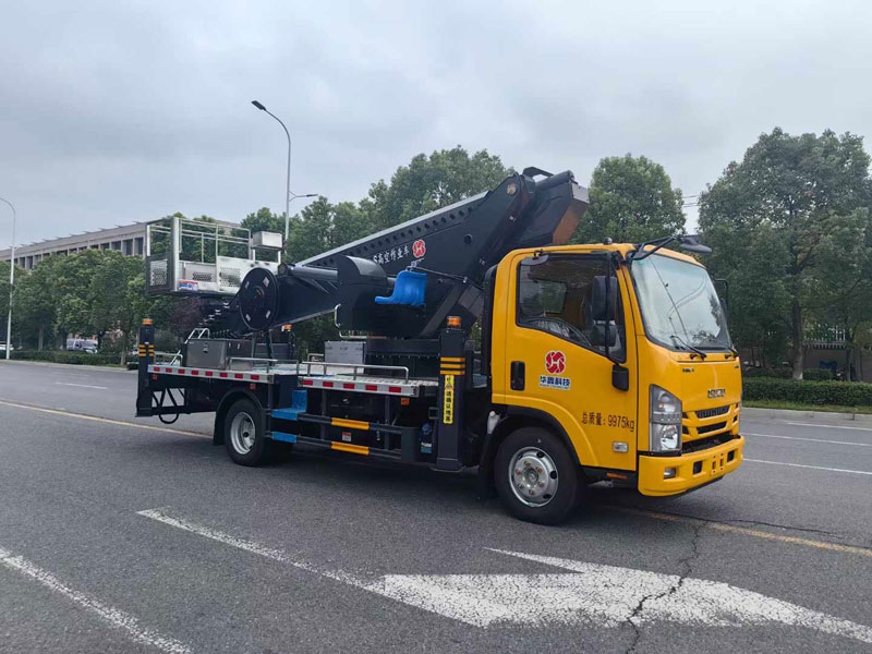 慶鈴鈴咖36米直臂高空作業(yè)車(chē)