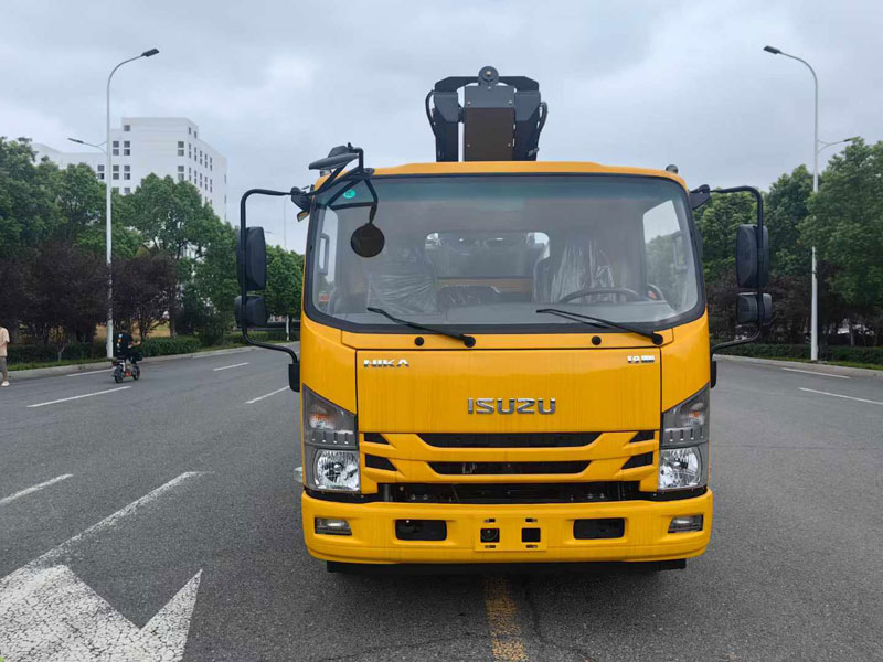 程力華鑫慶鈴鈴咖36米直臂高空作業(yè)車